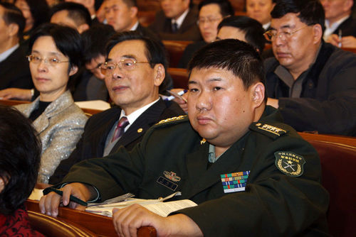 毛新宇少将的工资待遇，了解中国人民解放军军官薪酬体系，毛新宇少将工资待遇揭秘，中国人民解放军军官薪酬体系概述