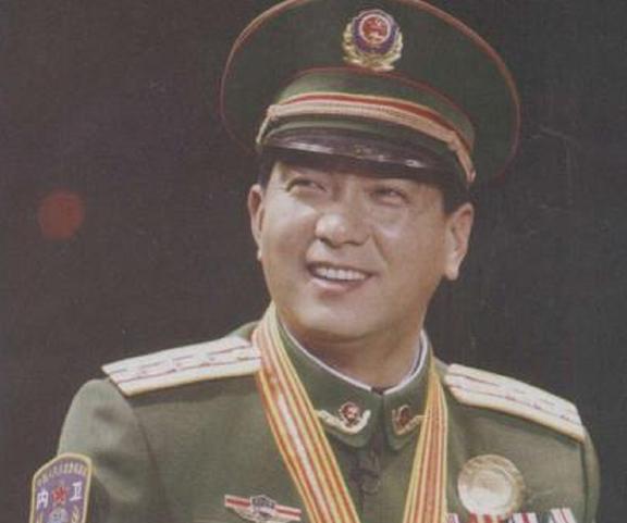 丁晓兵儿子丁陶，传承与担当的力量，丁陶，传承与担当的力量——丁晓兵儿子的故事