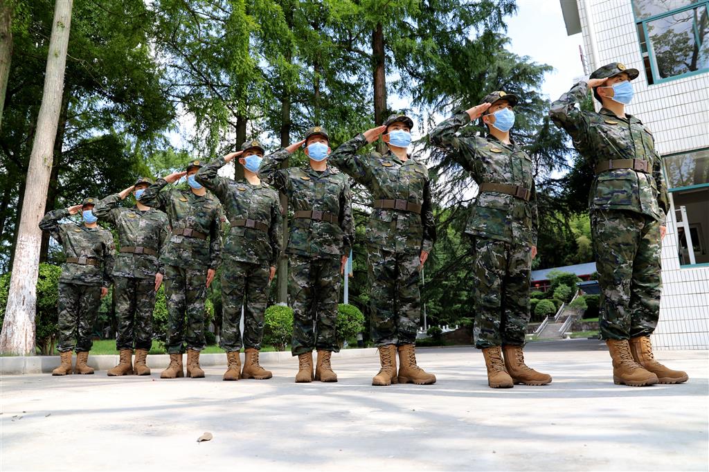 探索新一代民兵装备，21式民兵作训服高清图片解析，新一代民兵装备揭秘，21式民兵作训服高清图片解析