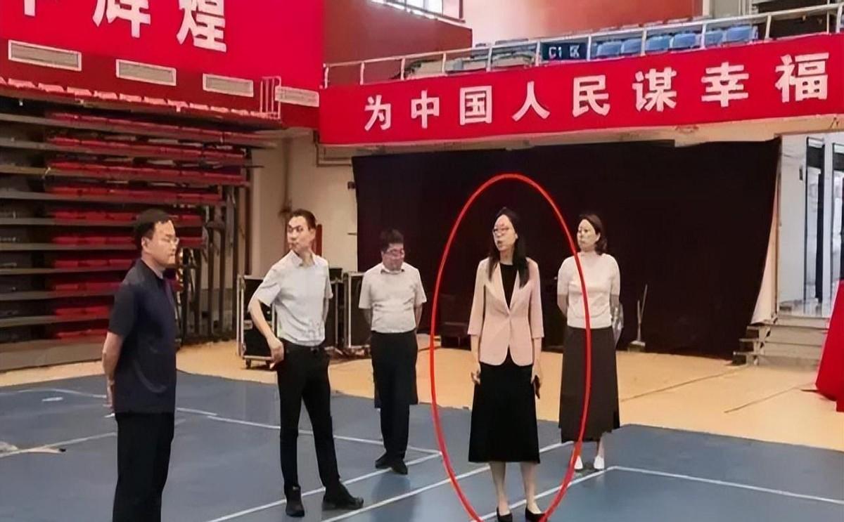 凤凰网与中国新闻网，传递时代声音，展现中国力量，凤凰网与中国新闻网，传递时代声音，展现中国力量之韵