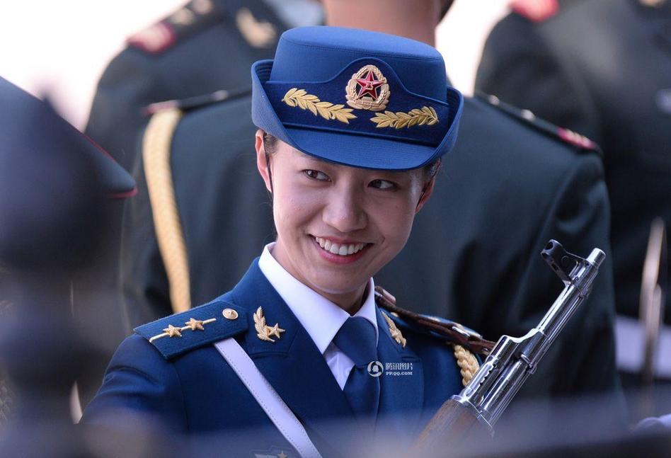 三军女兵图片高清，展现新时代巾帼英雄的风采，新时代巾帼英雄风采，三军女兵高清图片展示
