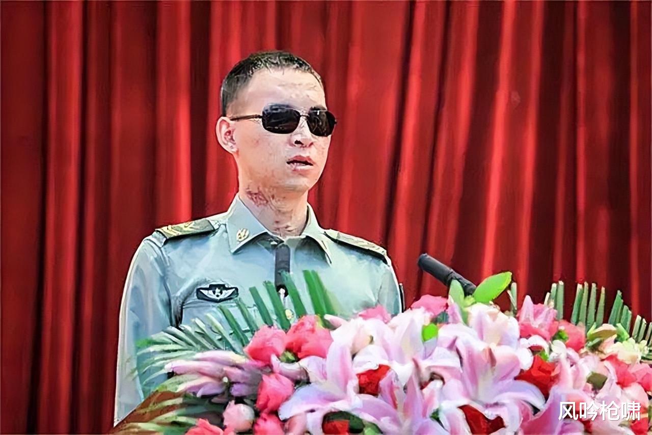 杜富国会不会退伍，英雄的选择与社会的期待，杜富国的选择，英雄之路与社会的期待