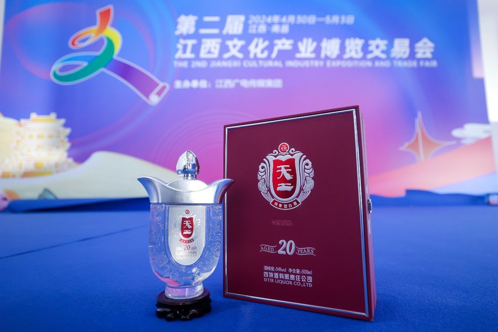 澳彩六肖王中王特一，揭秘彩票神话与背后的故事，揭秘彩票神话澳彩六肖王中王特一背后的故事