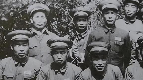 空降兵第15军简史，荣耀与使命的征程，空降兵第15军简史，荣耀征程与使命担当
