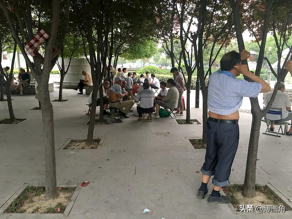 解放军第一军第一师，英勇无畏的先驱力量，解放军第一军第一师，英勇先驱力量