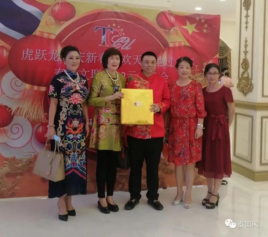 中国陆军将军，英勇无畏，忠诚担当的典范，中国陆军将军，英勇无畏，忠诚担当的典范人物风采