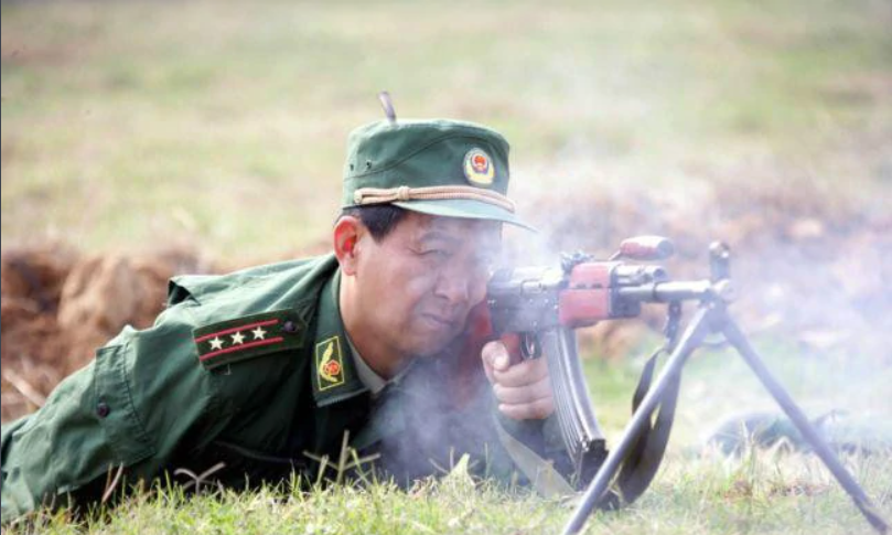 丁晓兵与爱情，一段军旅英雄的浪漫故事，丁晓兵，军旅英雄的浪漫爱情故事