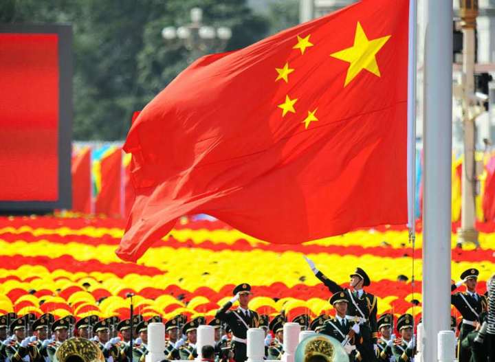 仪仗队升国旗图片的庄严与荣耀，庄严与荣耀，仪仗队升国旗的瞬间图片展示