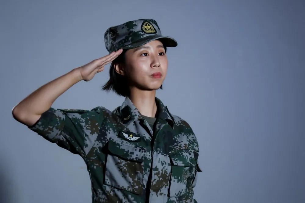 三军女兵方队与人民子弟兵共庆生日——军民融合深度发展的时代赞歌，军民融合深度发展下的时代赞歌，三军女兵方队与人民子弟兵共庆生日