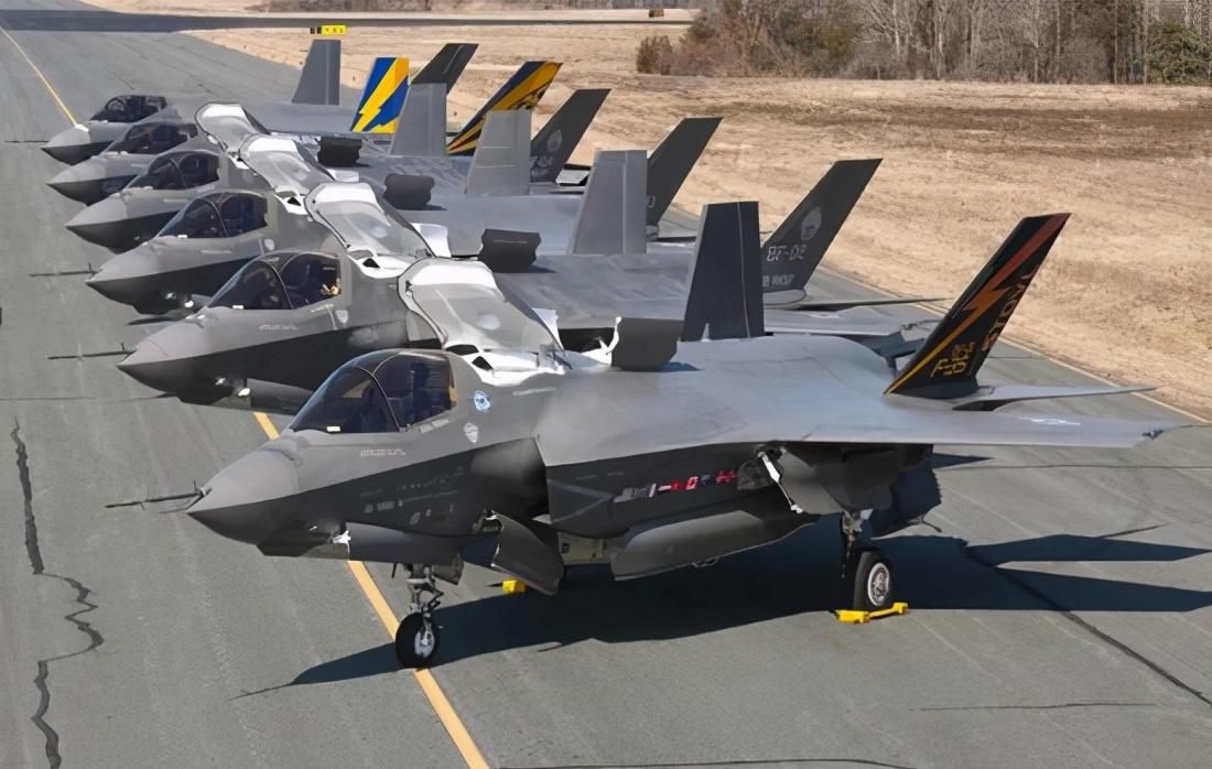 美军装备的F-35战斗机数量概览，美军F-35战斗机数量概览