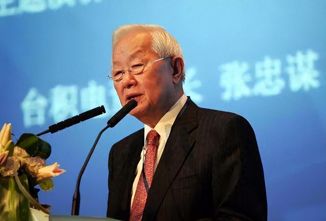 中美关系再度变脸，挑战与机遇并存，中美关系的新挑战与机遇，再度变脸下的分析