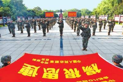 杨根思连队介绍，杨根思连队，英雄连队的荣耀介绍