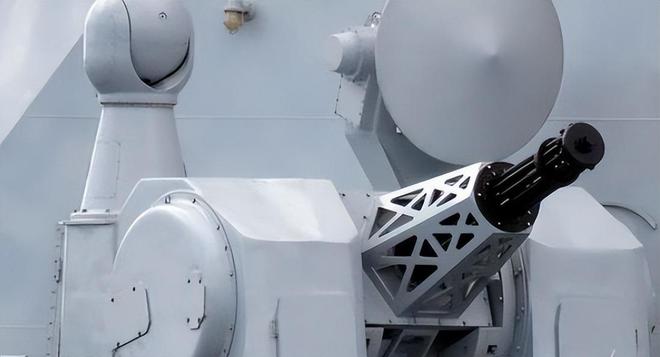 探究中国海军舰艇上的重要武器，1130近防炮的整体尺寸与威力，中国海军舰艇利器揭秘，1130近防炮的整体尺寸与强大威力探究