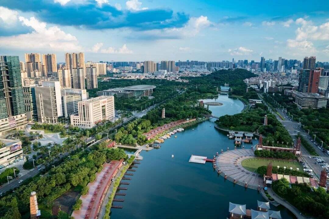 澳门正版精准免费大全——探索未来的新澳门（XXXX年展望），澳门正版精准免费大全——未来澳门展望（XXXX年展望）