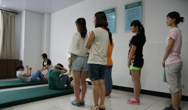 女兵自己提前体检需要注意什么？全面检查指南，女兵提前体检全面检查指南，注意事项与建议