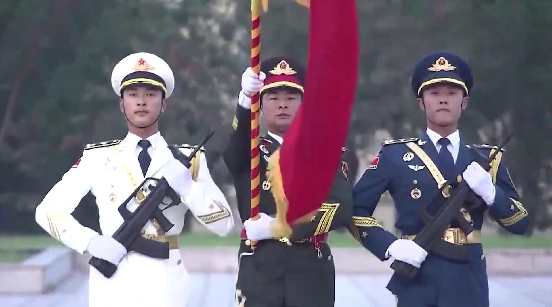 三军仪仗队之歌，旋律中的荣耀与力量，三军仪仗队之歌，荣耀与力量的旋律