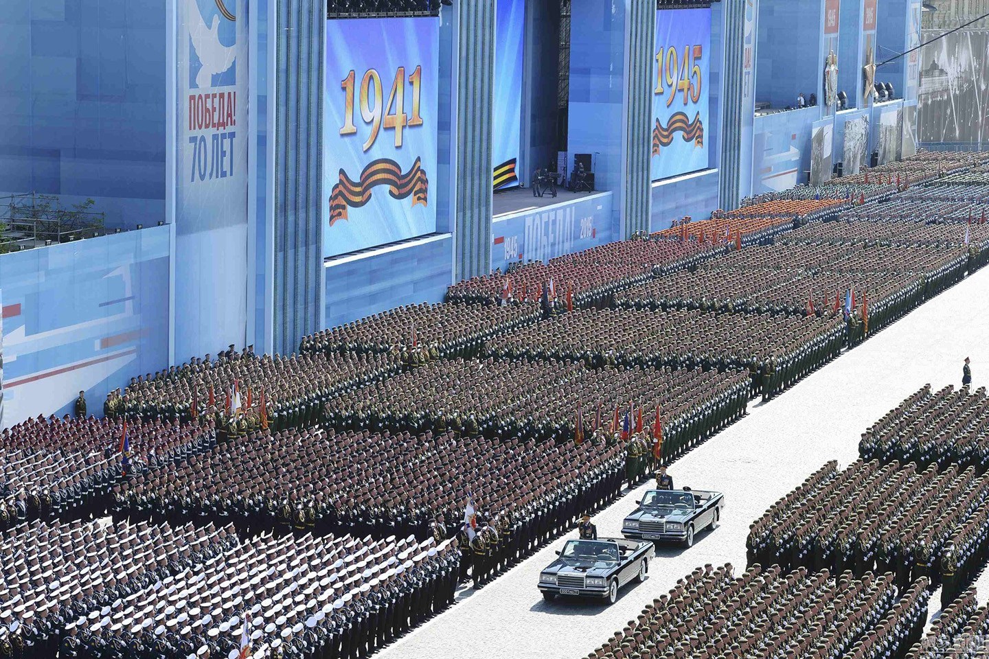 庆祝中华人民共和国成立七十周年国庆阅兵中的俄罗斯方队，荣耀与力量的展现，俄罗斯方队亮相国庆阅兵，荣耀与力量的见证
