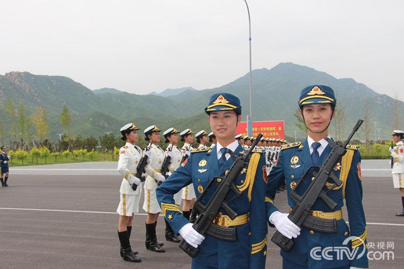 三军仪仗队队长程诚，荣耀与担当的象征，三军仪仗队队长程诚，荣耀与担当的典范