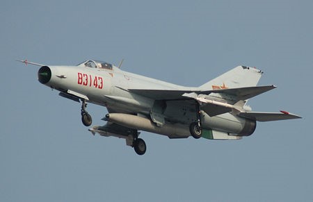 歼八战机，中国空军的重要里程碑，歼八战机，中国空军的重要里程碑事件