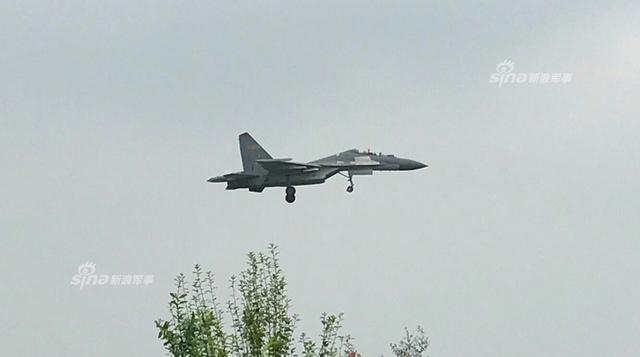 歼-16战斗机，空中加油能力与现代战争需求，歼-16战斗机的空中加油能力与现代战争需求的满足