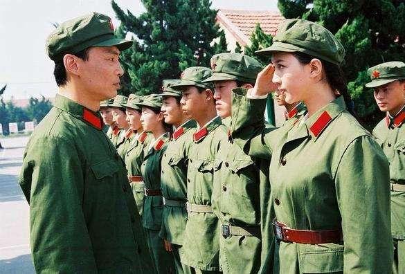 92式军装，历史的印记与现代的风采，92式军装，历史印记与现代风采的交融