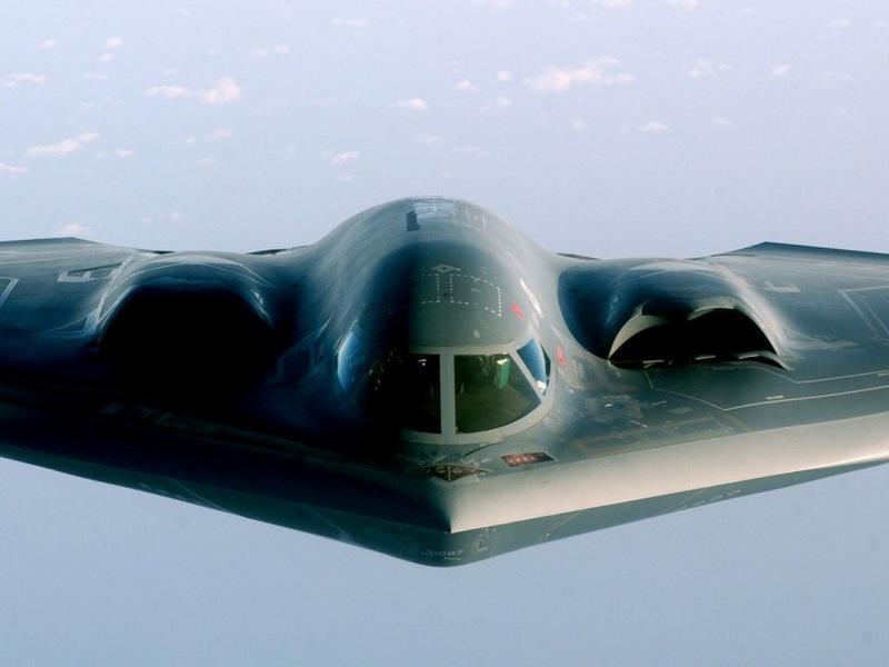 揭秘B-2轰炸机，空中巨无霸的神秘面纱，揭秘B-2轰炸机，空中巨无霸的神秘面纱