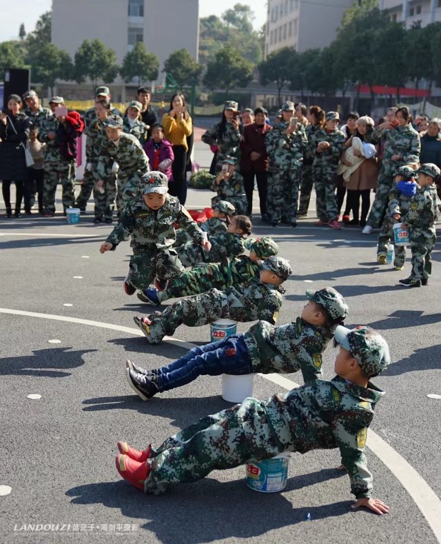 内蒙古消防老兵打新兵事件，反思与启示，内蒙古消防老兵打新兵事件，反思与教训的启示