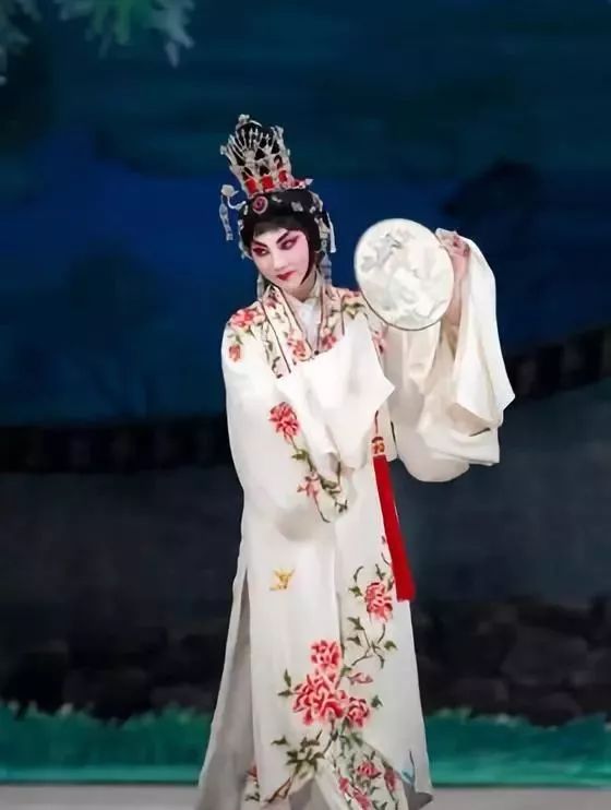丁晓君的婚礼，美好爱情的见证，丁晓君的浪漫婚礼，美好爱情的璀璨见证