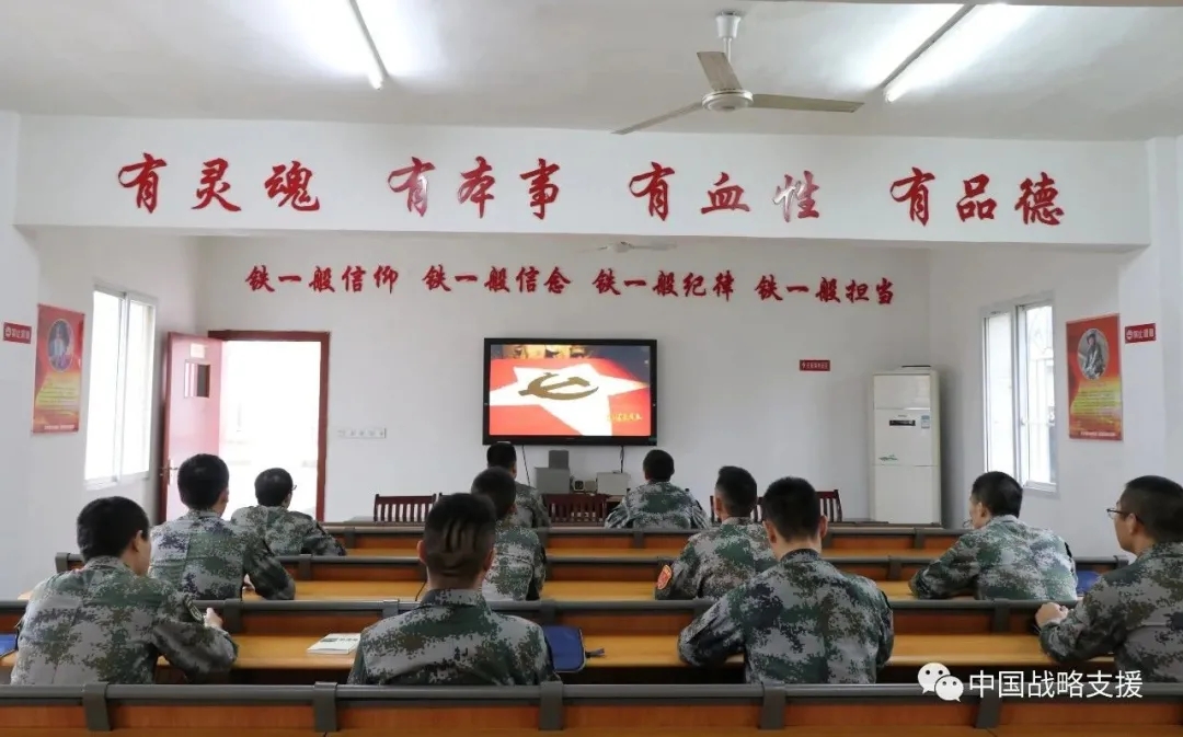 战略支援部队领导班子成员，引领转型，铸就强军之魂，战略支援部队领导班子引领转型，铸就强军之魂