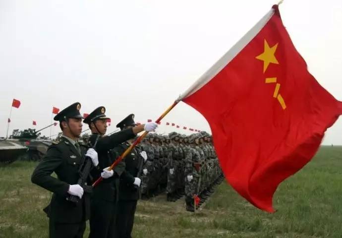 中国人民解放军军旗的样式与象征意义，中国人民解放军军旗的样式及深层象征意义