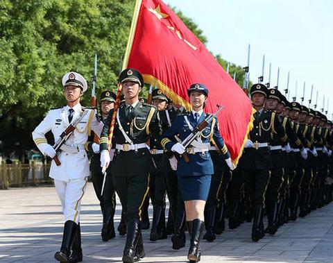 三军仪仗队孙国祥与海一岛仗队的不凡历程，三军仪仗队孙国祥与海一岛的不凡历程，荣耀与使命的见证