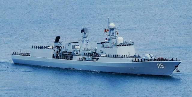 关于我国海军舰艇中，051C型驱逐舰防空导弹数量的探讨，我国海军舰艇中，关于051C型驱逐舰防空导弹数量解析