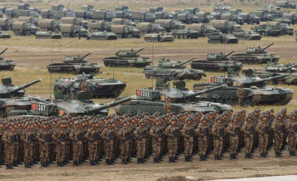 国防之重，发言人任国强之风采，国防之重，任国强发言人的风采展现