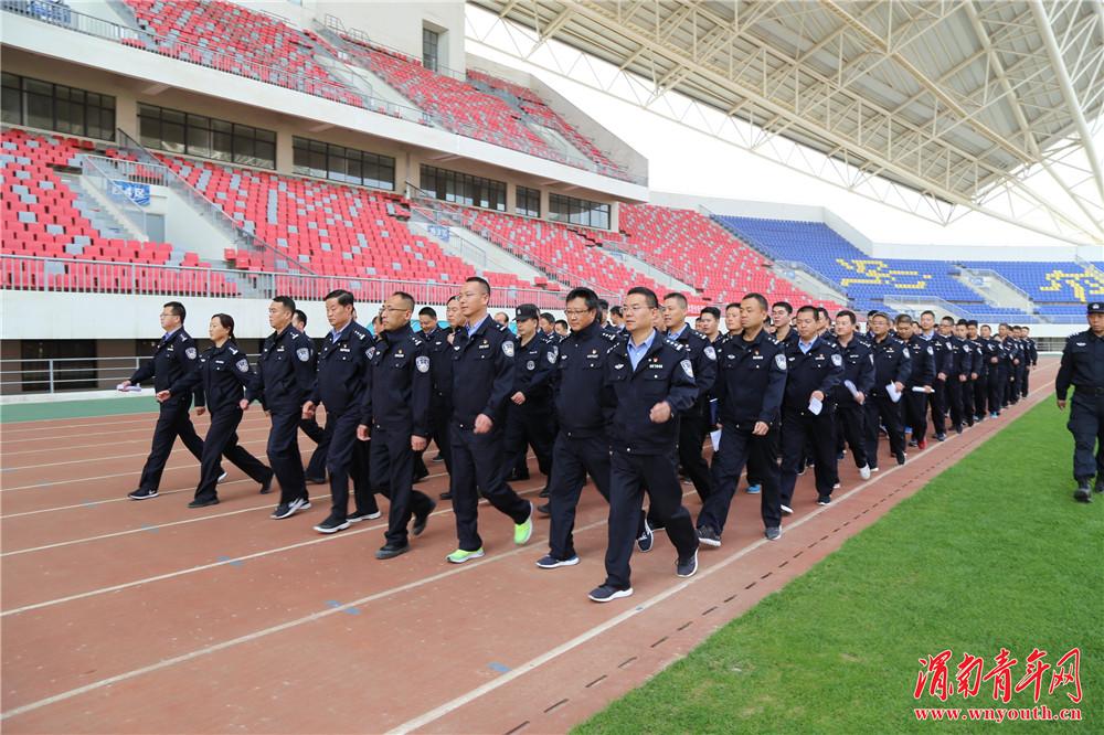 加强体能训练，提升队伍素质，加强体能训练，全面提升队伍素质能力