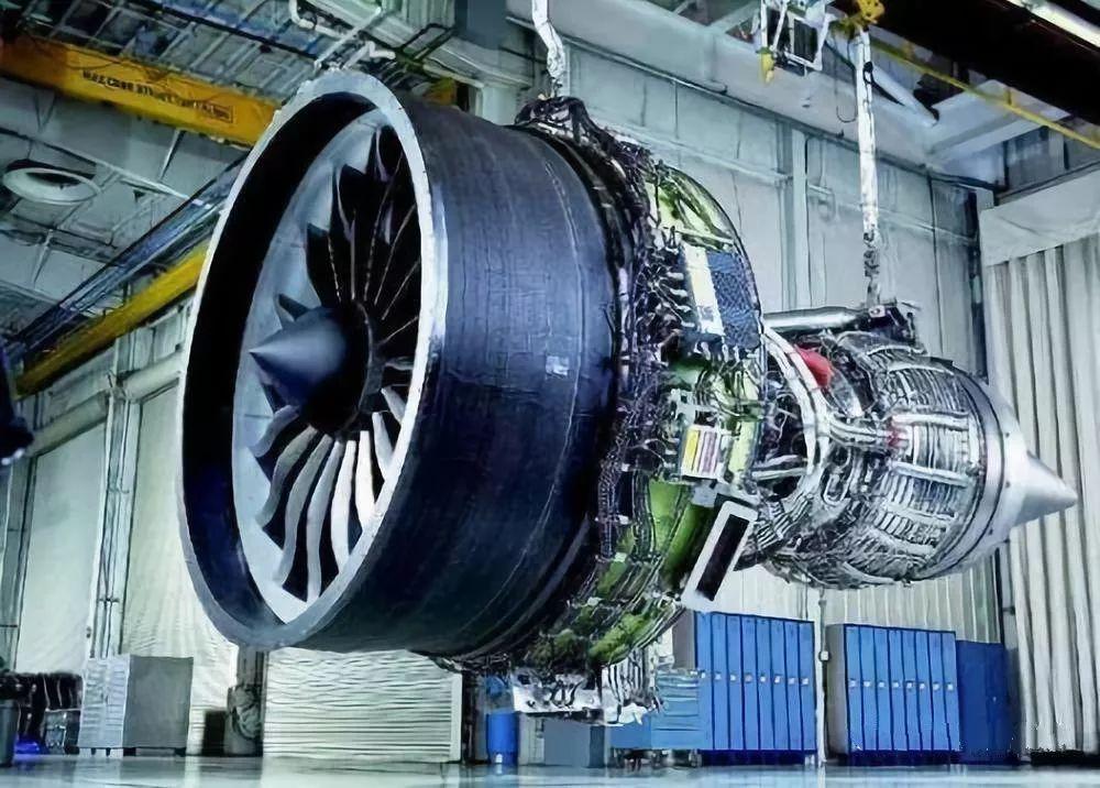 中国空军装备一览，现代化力量与技术的完美结合，中国空军装备概览，现代化力量与技术的完美融合