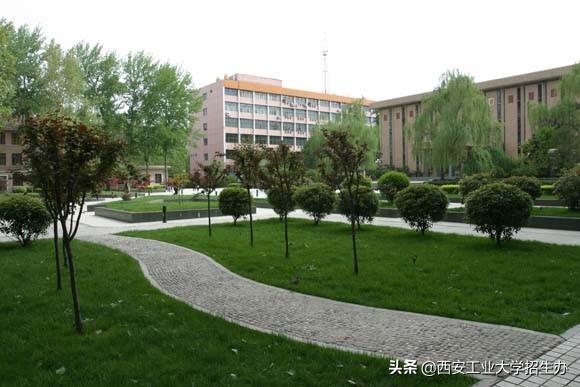 国防频道的女主持人，闪耀在军事新闻领域的璀璨明珠，国防频道女主持人，军事新闻领域的璀璨明珠闪耀风采