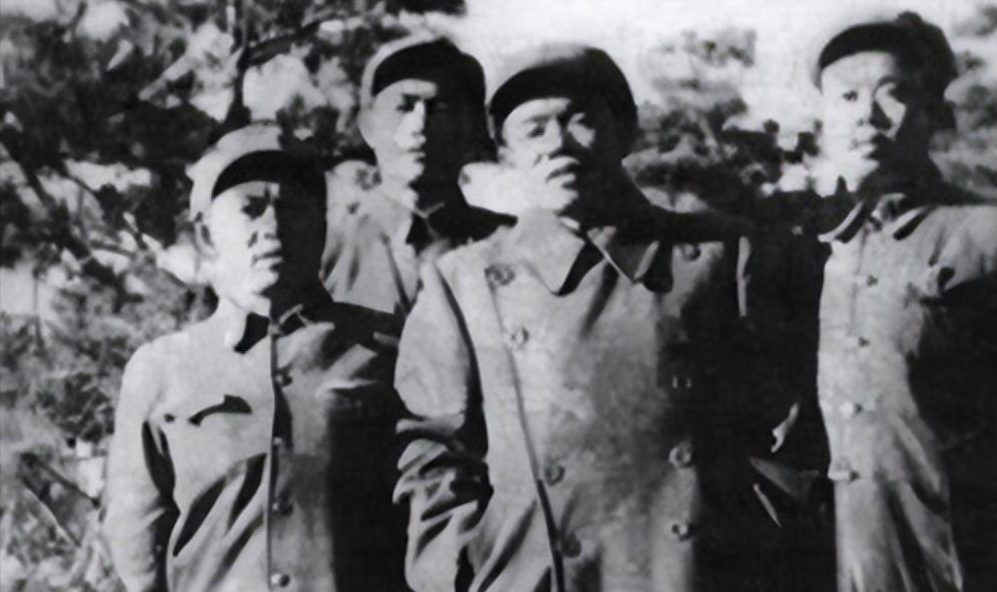 海南岛战役中的韩先楚将军，英勇无畏，智勇双全的军事家，韩先楚将军在海南岛战役中的英勇军事家风采