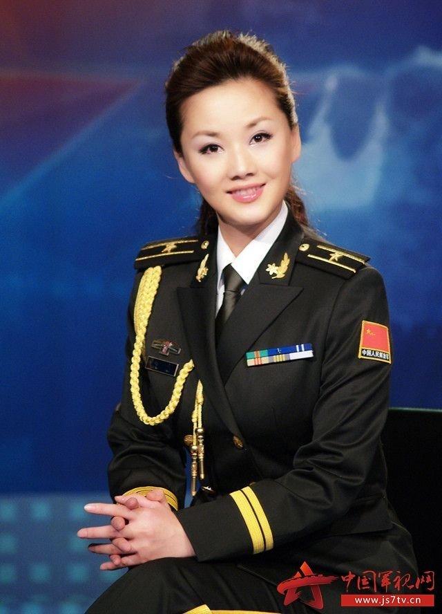 军事频道12位优秀女主持人资料介绍，军事频道优秀女主持人风采展示，12位主持人的资料介绍