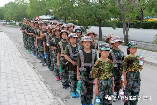哈尔滨猎人少年军校，正规学校的探索之旅，哈尔滨猎人少年军校，正规学校的探索之旅纪实