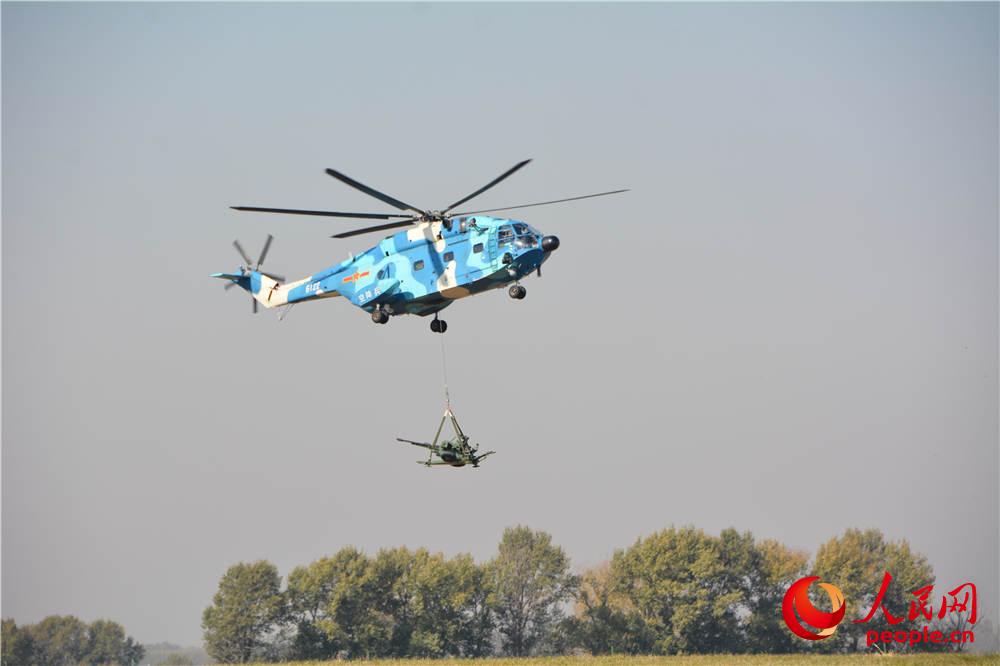 空降兵空中突击130旅，勇冠三军，锐意前行，空降兵空中突击130旅，勇冠三军，锐意前行创辉煌