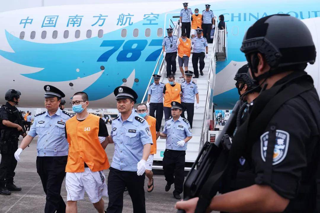 集体一等功对个人发展的多维影响与意义探讨，集体一等功对个人发展的多维影响及意义深度探讨