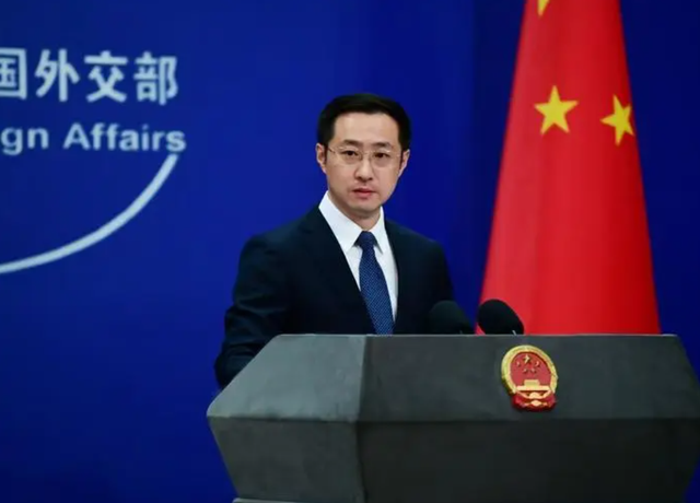 中方对俄罗斯的坚定表态，深化合作，共克时艰，中方坚定表态深化与俄罗斯合作，共克时艰