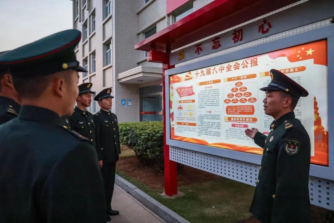 集团军备战，现代战争的全方位准备与协同作战，集团军备战，现代战争的全方位准备与协同策略