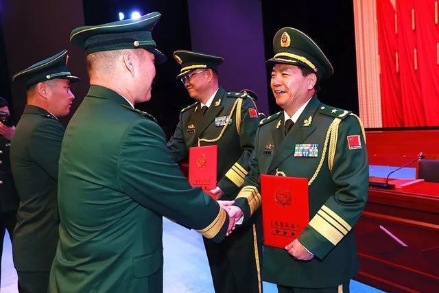 武警北京总队政委，英勇忠诚的领导力典范，武警北京总队政委，英勇忠诚的领导力典范