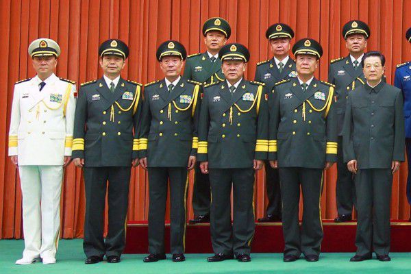 中国现役上将军衔名单公布，荣耀与责任并存，中国现役上将军衔名单公布，荣耀与责任同行