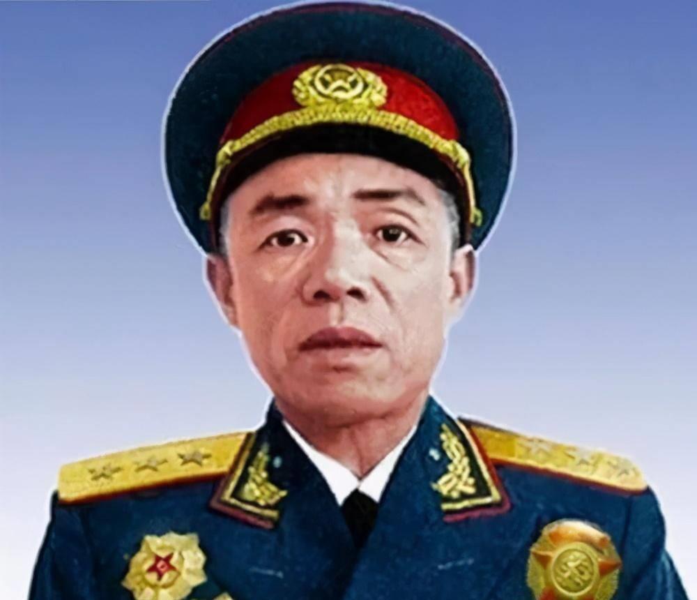 海南岛战役中不愿登船的人——揭示英雄背后的故事与人性光辉，海南岛战役中的英雄，不愿登船背后的故事与人性光辉