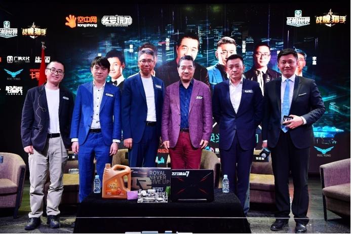 海军70周年阅舰式的几点重要时刻回顾，海军70周年阅舰式精彩瞬间与重要时刻回顾