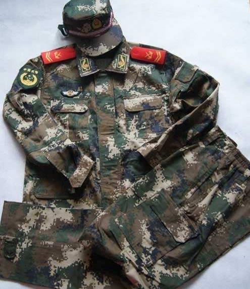 走进丛林迷彩的世界，关于07式丛林迷彩作训服的深度解析，深度解析，走进丛林迷彩的世界——07式丛林迷彩作训服探秘