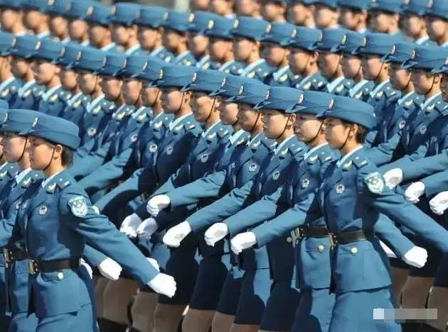 解放军阅兵方队规模与力量，一队究竟多少人？，解放军阅兵方队规模与力量揭秘，队伍究竟有多少人？