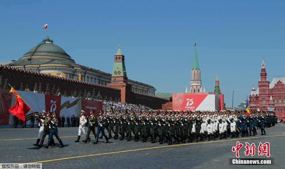 中国解放军在俄国红场的阅兵，跨越国界的军事友谊与共同责任，中俄红场阅兵，军事友谊与共担国际责任